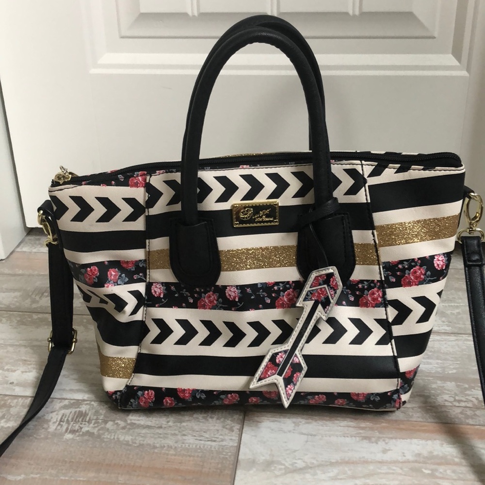 LUV BETSEY purse 👛 BETSEY JOHNSON